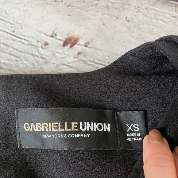 🔮 GABRIELLE UNION x NY&CO | Ruffle Shift Dress - Picture 4 of 7